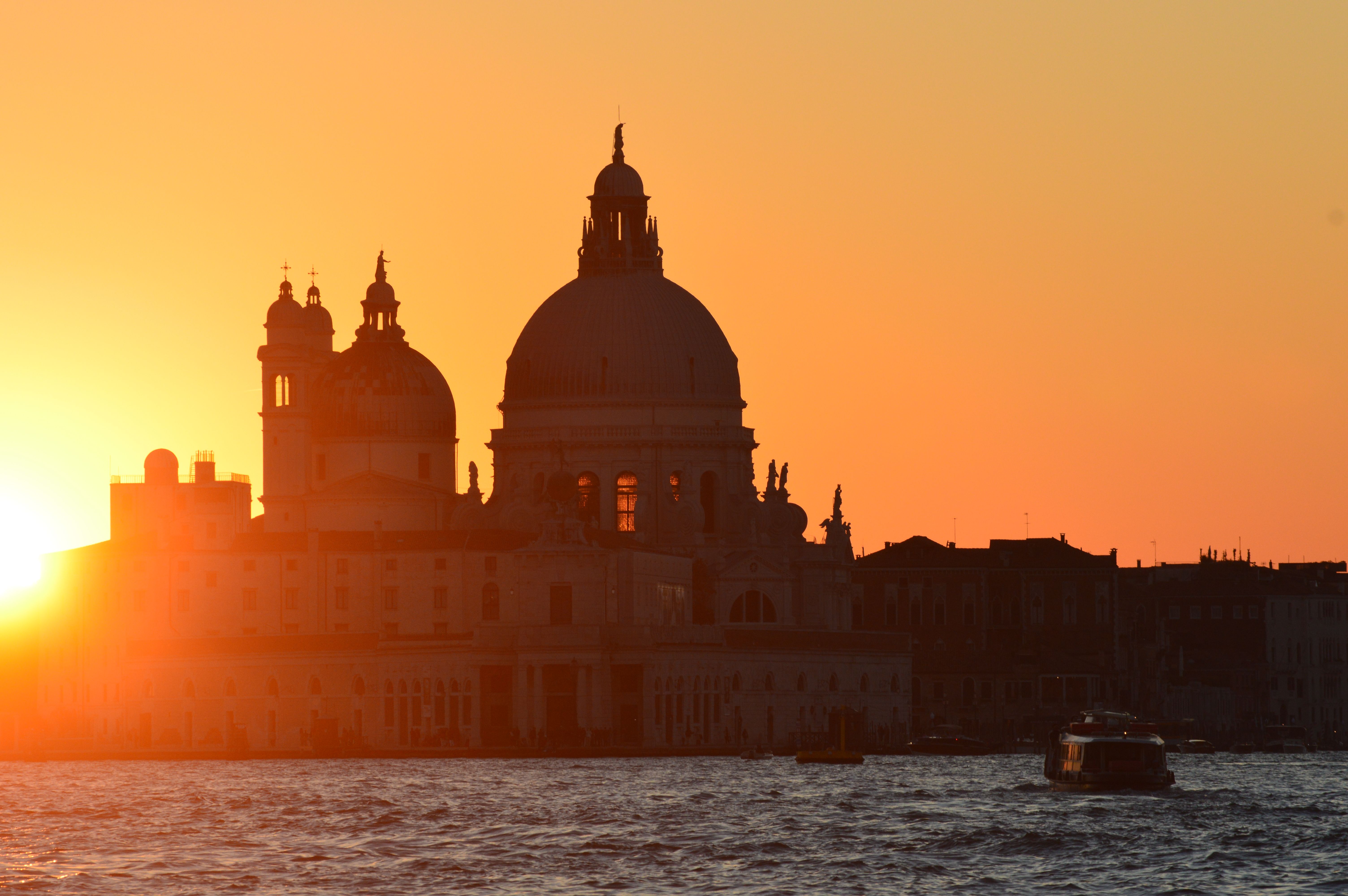 Golden Hour a Punta della Dogana