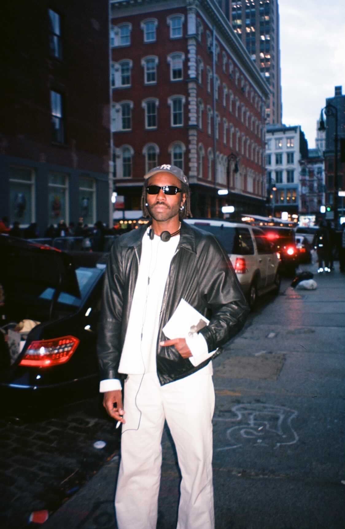 Photo : Portrait de Devonté Hynes aka Blood Orange. Photo © badmandeniro.