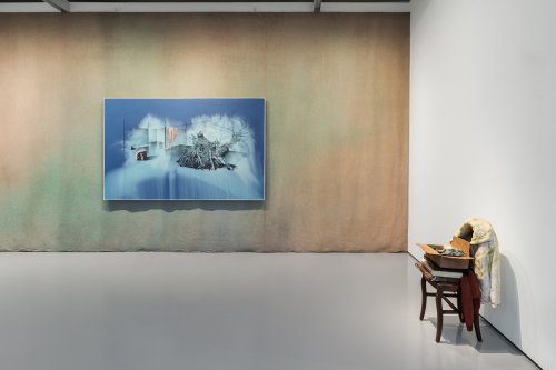 Tatiana Trouvé, Untitled, from the series Les dessouvenus, 2017, Pinault Collection; The Guardian, 2024, Collection of the artist, courtesy Gagosian © Tatiana Trouvé, by SIAE 2025. Installation view, “Tatiana Trouvé. The strange Life of Things”, 2025, Palazzo Grassi, Venezia. Ph. Marco Cappelletti and Giuseppe Miotto / Marco Cappelletti Studio © Palazzo Grassi, Pinault Collection 