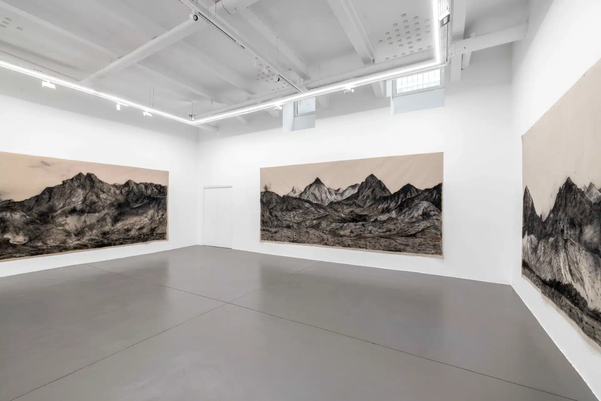 Vue de l'exposition « Exodus » à Mor Charpentier