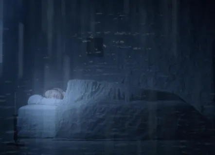 6PM to 6AM / Courtesy de Sarah-Anaïs Desbenoit.