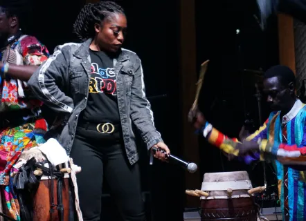 Courtesy de Mark Ernestus’ Ndagga Rhythm Force. Photo DR.