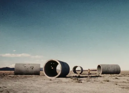 Courtesy of the Holt/Smithson Foundation and Electronic Arts Intermix (EAI), New York. Cinéma Minimal : Nancy Holt